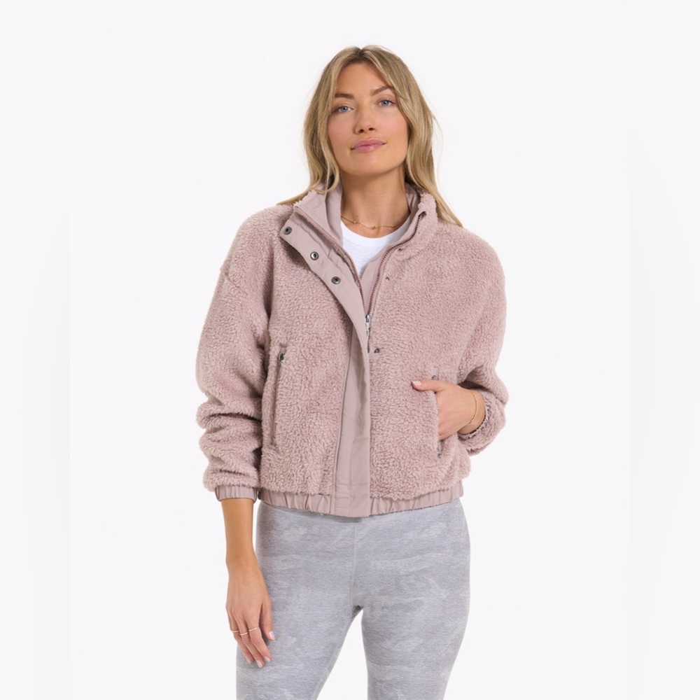 Vuori Women's Teddy Jacket in Light Pink